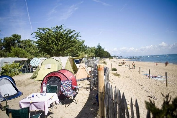 /campings/francia/paises-del-loira/vandea/HuttopiaNoirmoutier/camping-noirmoutier-1483041825-xl.jpg